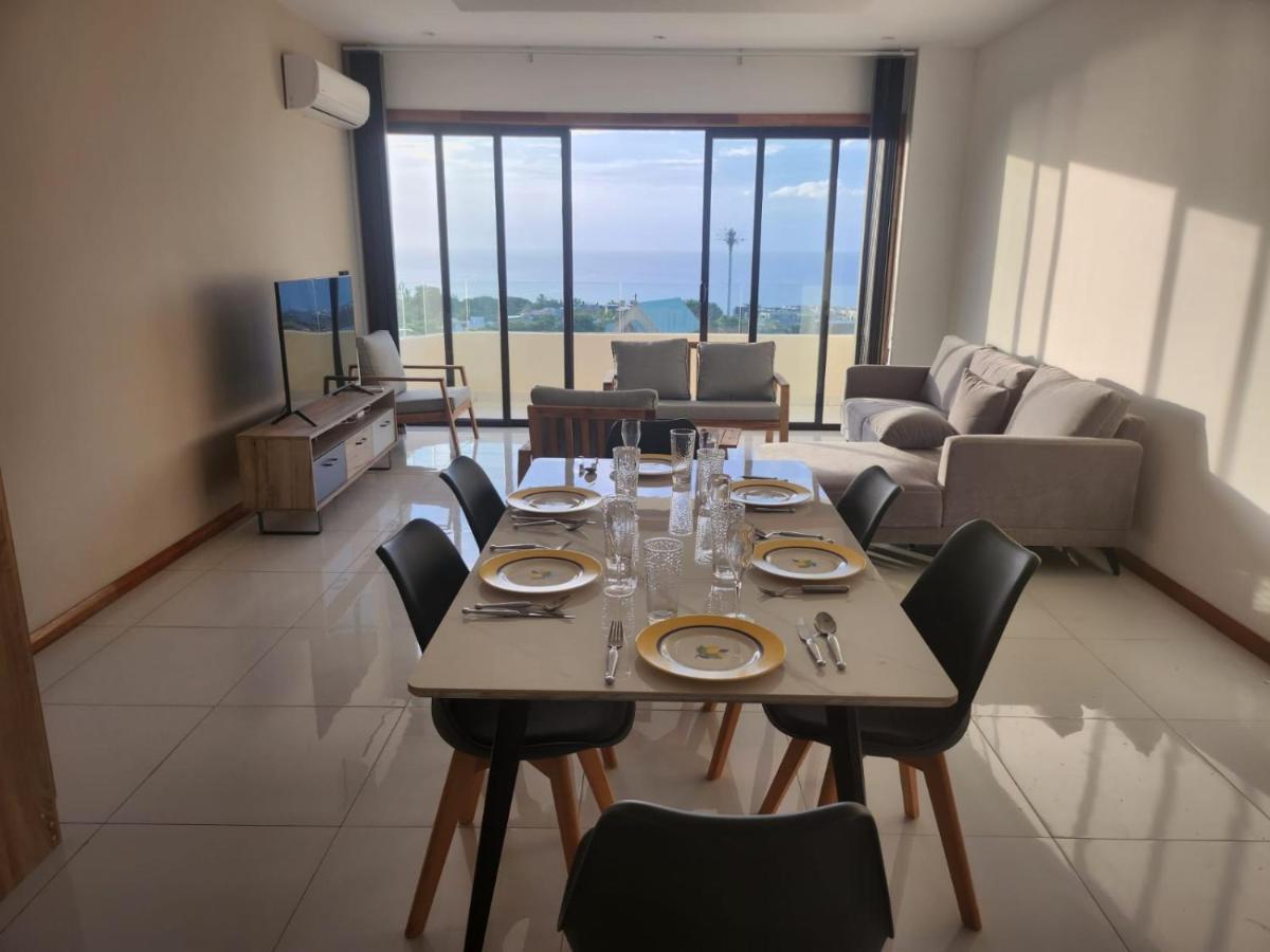 Seaview Luxury Appartment Flic en Flac Exterior photo